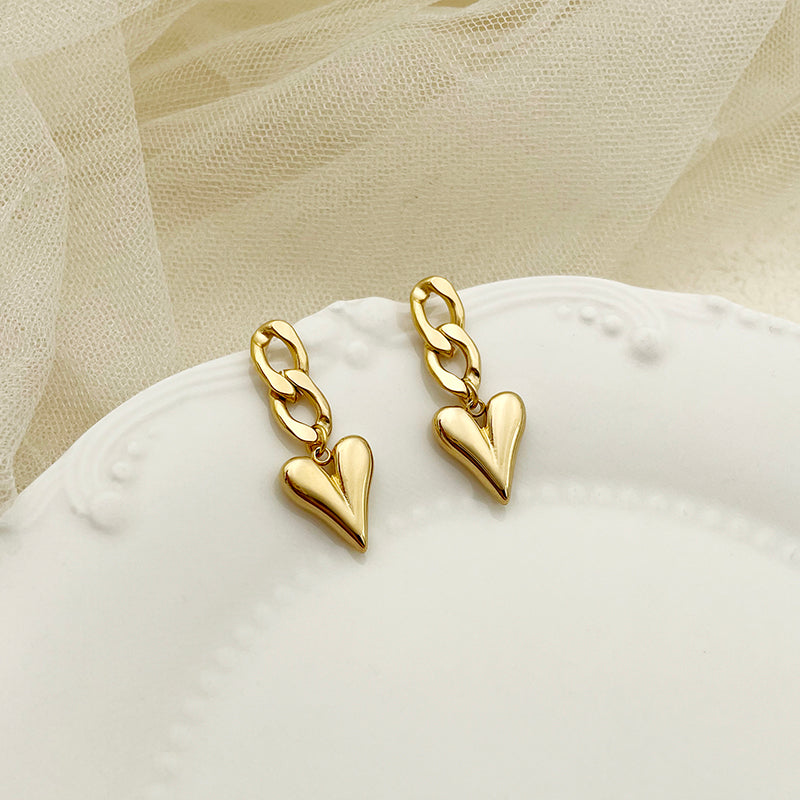 Élan Heart Earrings