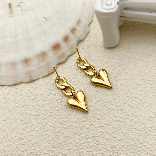 Élan Heart Earrings